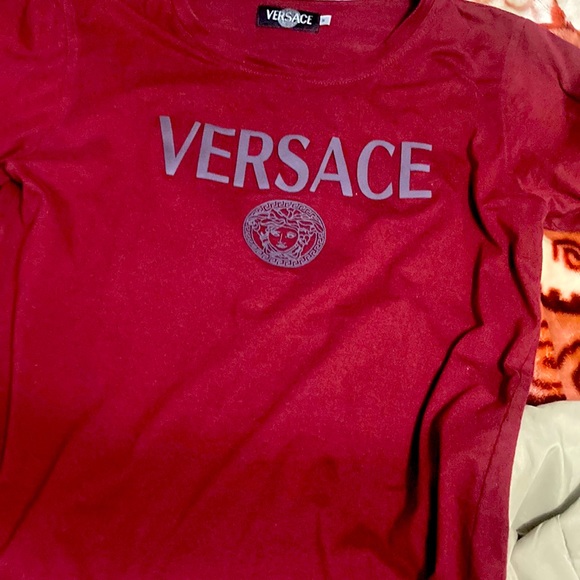 Versace t shirt for sell